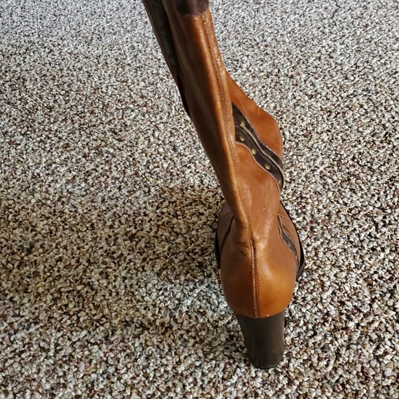 🤎KENNETH COLE🤎tall, brown leather boots - Picture 4 of 16